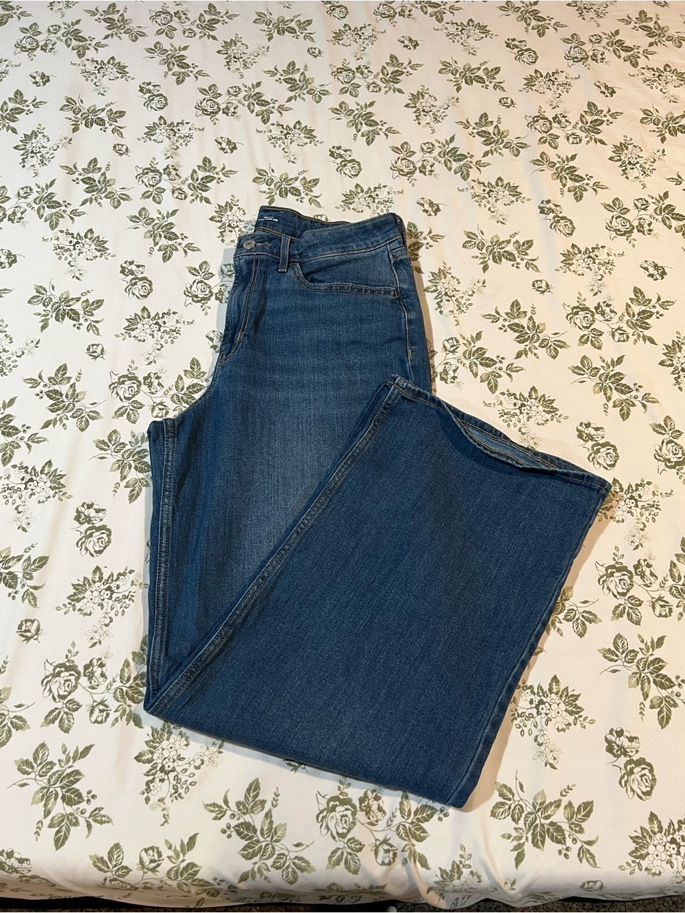 Old Navy Wow Wide Leg Jeans
